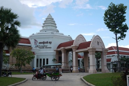 Half Day Angkor National Museum Tour